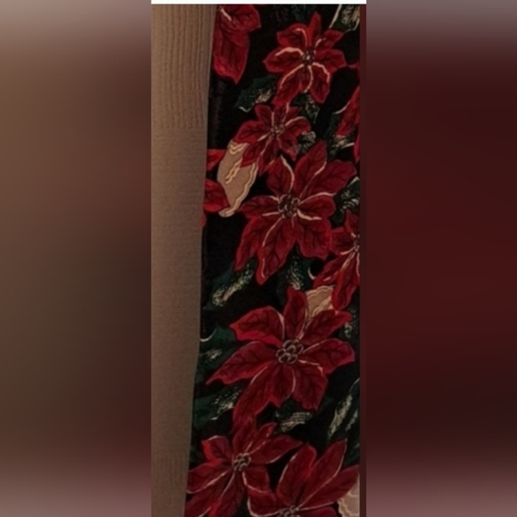 🌴SILK TIE By Hallmark - Picture 2 of 6